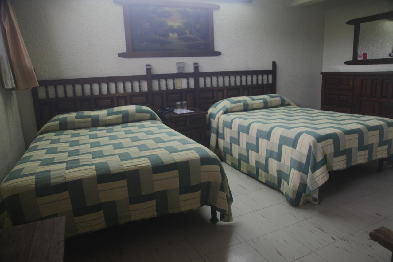 Hotel Iberia Córdoba Buitenkant foto
